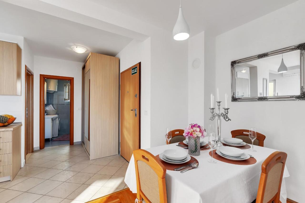 Apartments Santric - The Hill ماكارسكا المظهر الخارجي الصورة