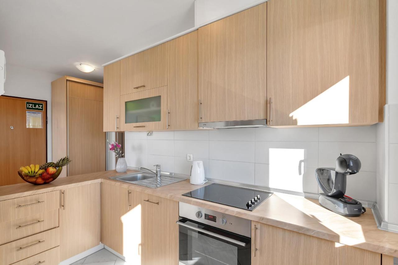 Apartments Santric - The Hill ماكارسكا المظهر الخارجي الصورة